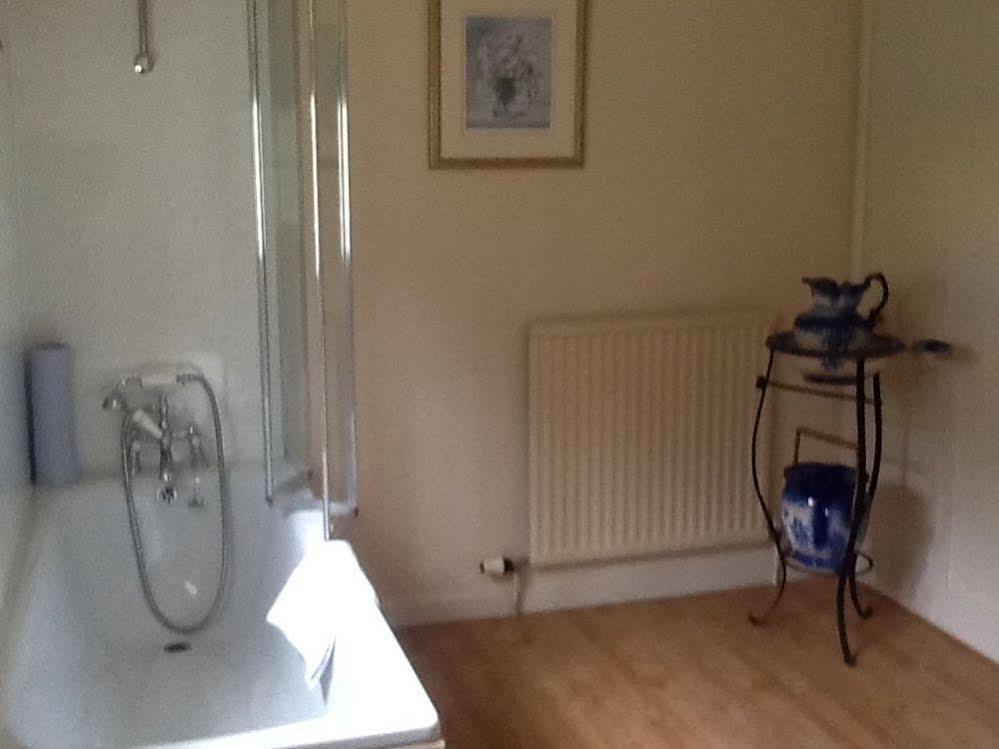 Buckley Farmhouse B & B ซิดมัธ ภายนอก รูปภาพ
